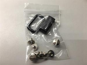 Screw kit for Sickinger shoulder straps black